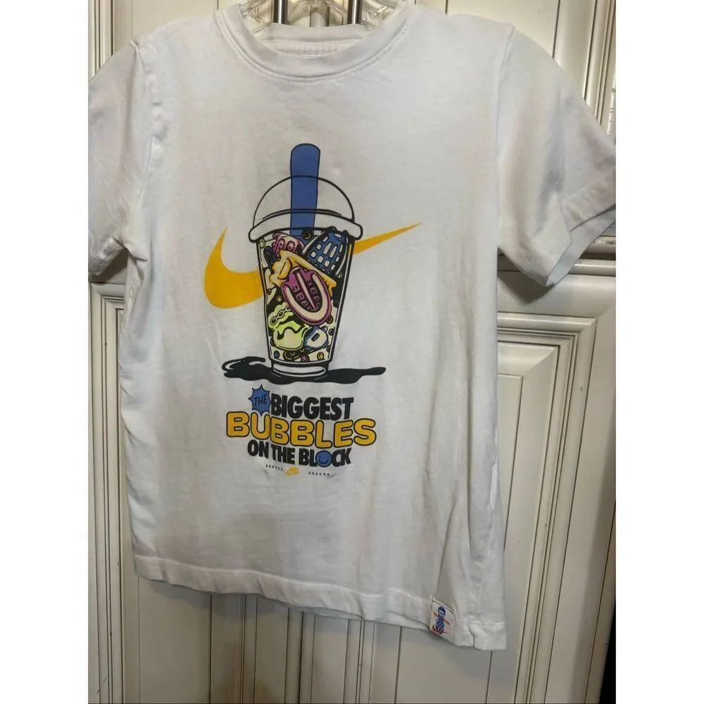Nike Mens Biggest Bubbles On The Block Graphic Short Sleeve T-Shirt White Medium